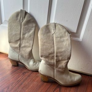 Vintage white boots- 80s